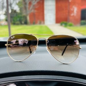 Ray Ban aviador sun glasses